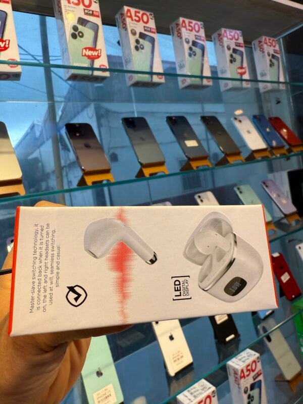 img_5329-2 Airport hoco EQ1